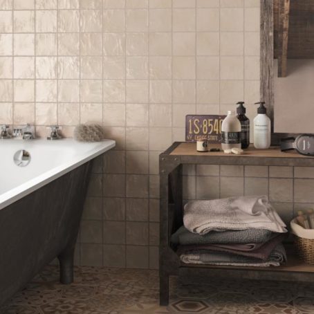817_mallorca-100×100-cream-bathroom